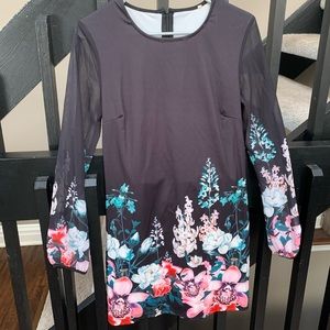 Long mesh sleeve dress!